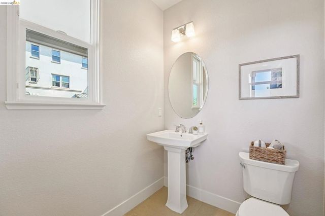 2770 Bette St, Alameda, CA 94501