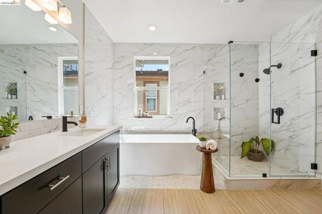 2770 Bette St, Alameda, CA 94501