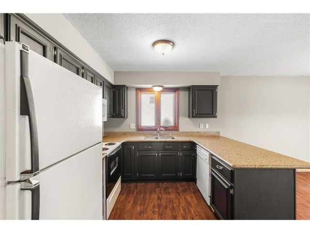 1719 Cudd Circle, Hudson, WI 54016