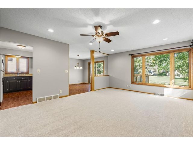 1719 Cudd Circle, Hudson, WI 54016
