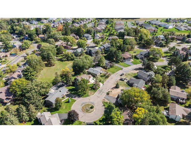 1719 Cudd Circle, Hudson, WI 54016