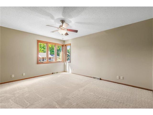 1719 Cudd Circle, Hudson, WI 54016