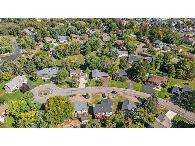 1719 Cudd Circle, Hudson, WI 54016