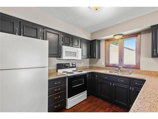 1719 Cudd Circle, Hudson, WI 54016
