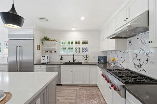 1530 21 St Street, Manhattan Beach, CA 90266