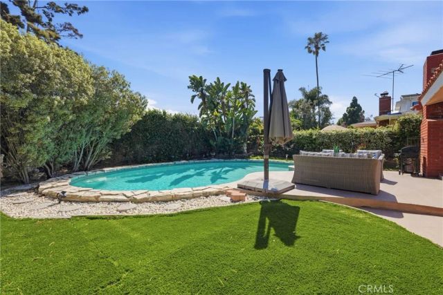 1530 21 St Street, Manhattan Beach, CA 90266