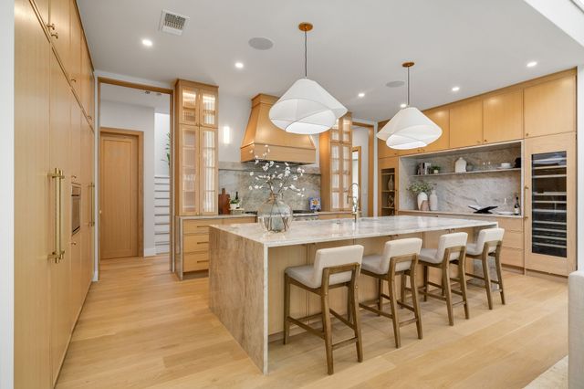 8222 San Leandro Drive, Dallas, TX 75218