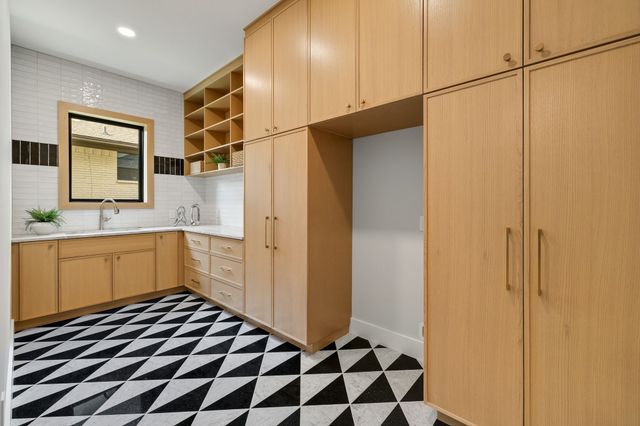 8222 San Leandro Drive, Dallas, TX 75218