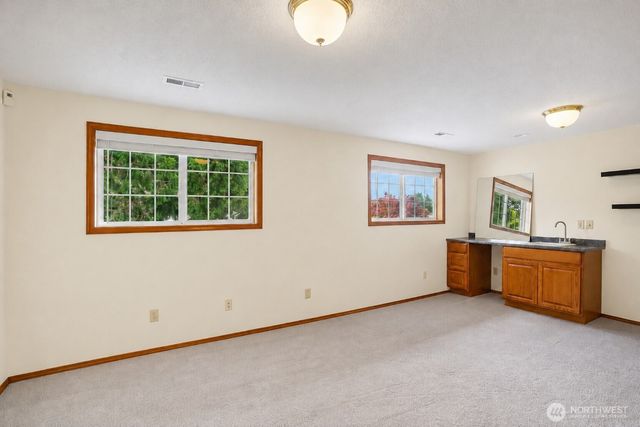 11309 NW 8th Court, Vancouver, WA 98685