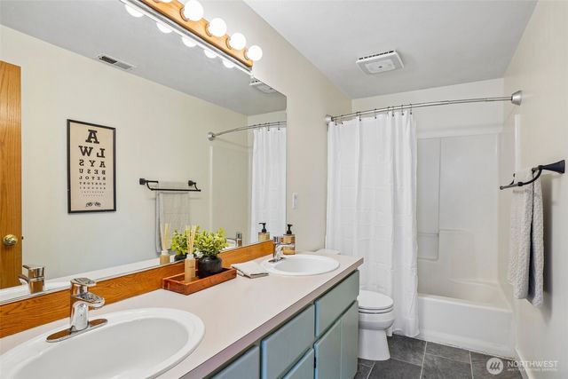 11309 NW 8th Court, Vancouver, WA 98685