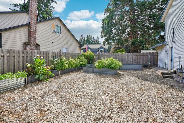 11309 NW 8th Court, Vancouver, WA 98685