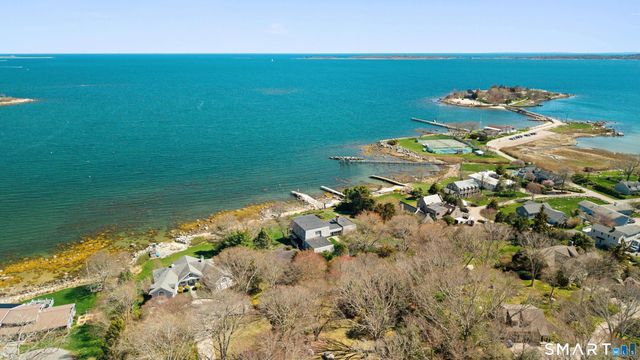 39 Chippechaug Trail, Stonington, CT 06355