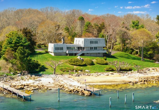 39 Chippechaug Trail, Stonington, CT 06355