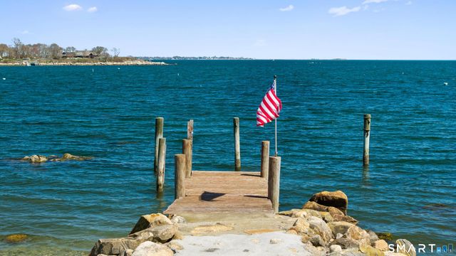 39 Chippechaug Trail, Stonington, CT 06355