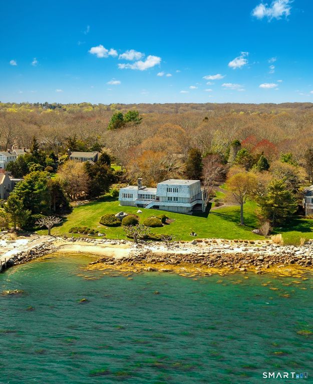 39 Chippechaug Trail, Stonington, CT 06355