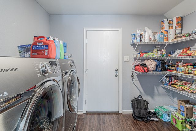 9142 Spruce, San Antonio, TX 78245