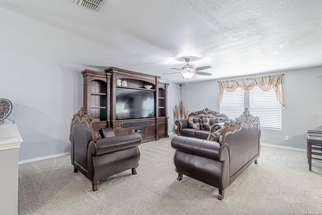 9142 Spruce, San Antonio, TX 78245