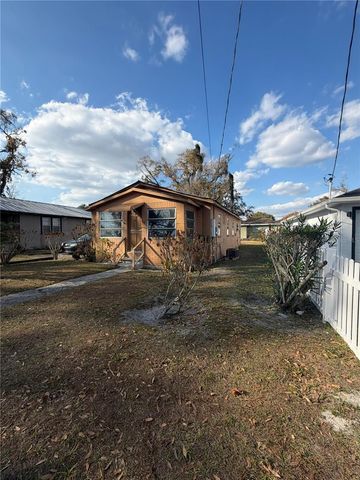 3908 E GENESEE STREET, Tampa, FL 33610