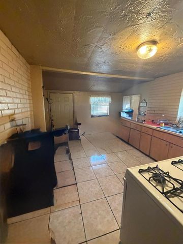 3908 E GENESEE STREET, Tampa, FL 33610