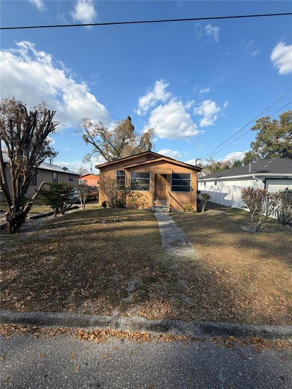 3908 E GENESEE STREET, Tampa, FL 33610