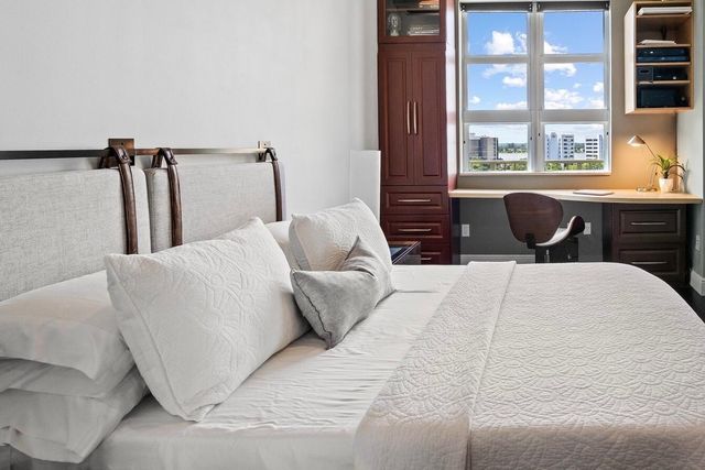 403 S Sapodilla Avenue 806, West Palm Beach, FL 33401