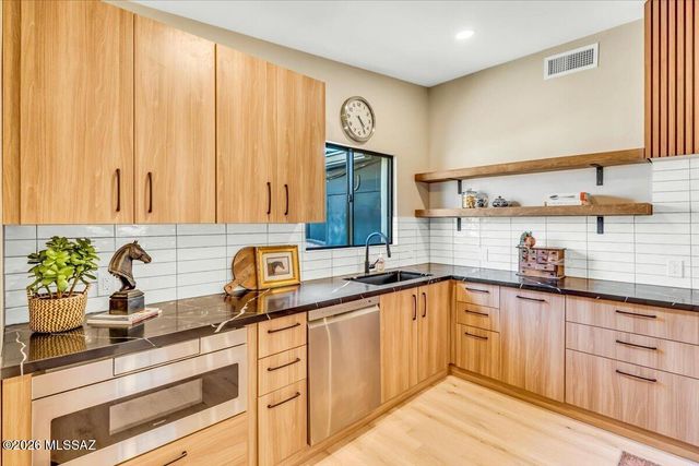 6200 N Vía Ranchero, Tucson, AZ 85704