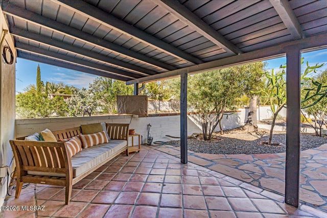 6200 N Vía Ranchero, Tucson, AZ 85704