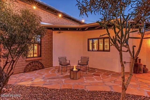 6200 N Vía Ranchero, Tucson, AZ 85704