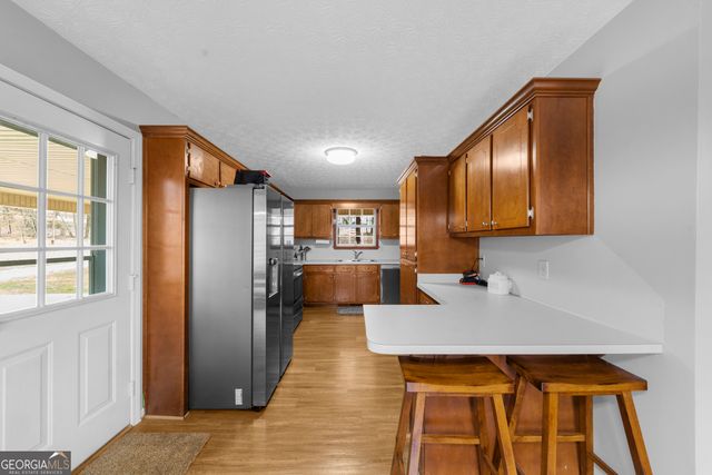 6124 Clyde Connor Road, Murrayville, GA 30564