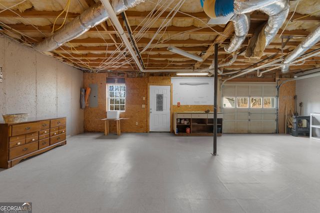 6124 Clyde Connor Road, Murrayville, GA 30564