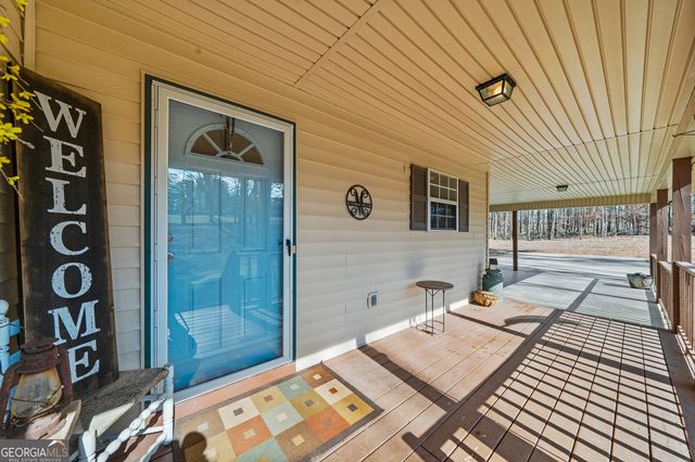 6124 Clyde Connor Road, Murrayville, GA 30564