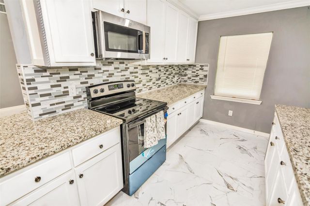 481 County Road 2084, Liberty, TX 77575