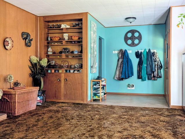 4439 Whittier Rd, Clayton, WA 99110