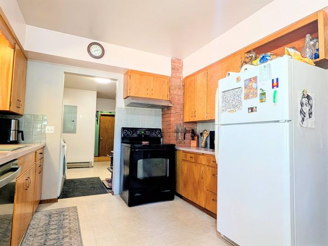 4439 Whittier Rd, Clayton, WA 99110