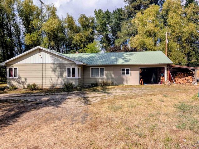 4439 Whittier Rd, Clayton, WA 99110