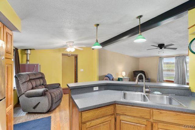 2355 County Route 176, Volney, NY 13069