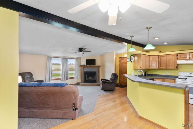 2355 County Route 176, Volney, NY 13069