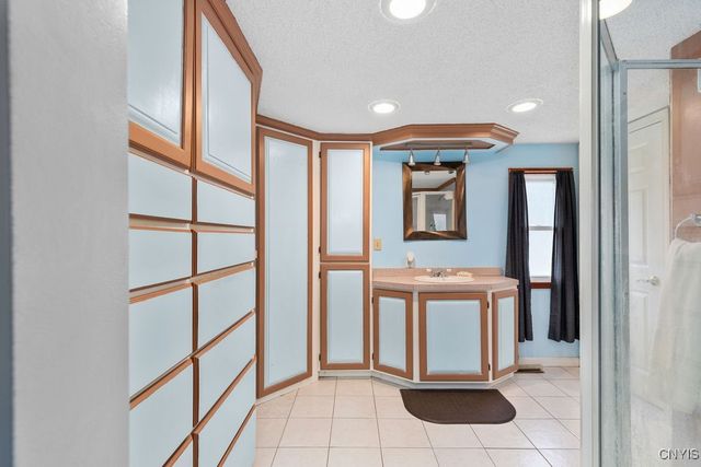 2355 County Route 176, Volney, NY 13069