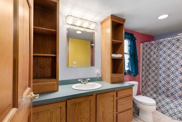 2355 County Route 176, Volney, NY 13069