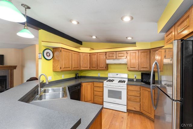 2355 County Route 176, Volney, NY 13069