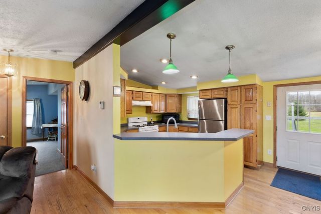 2355 County Route 176, Volney, NY 13069