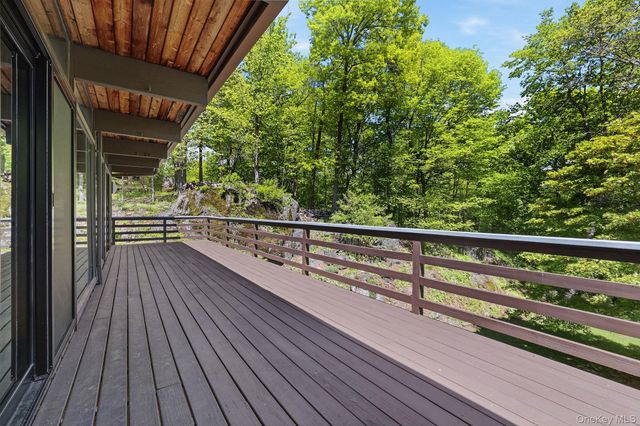 51 Eastern Drive, Ardsley, NY 10502