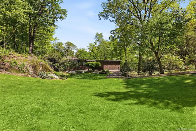 51 Eastern Drive, Ardsley, NY 10502