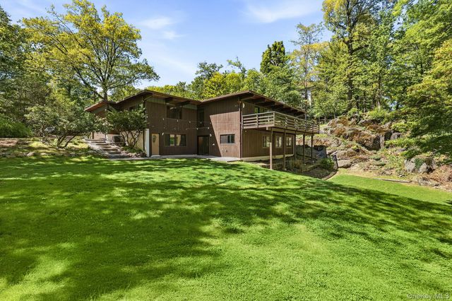 51 Eastern Drive, Ardsley, NY 10502
