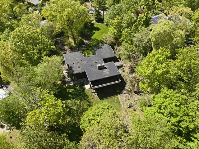 51 Eastern Drive, Ardsley, NY 10502