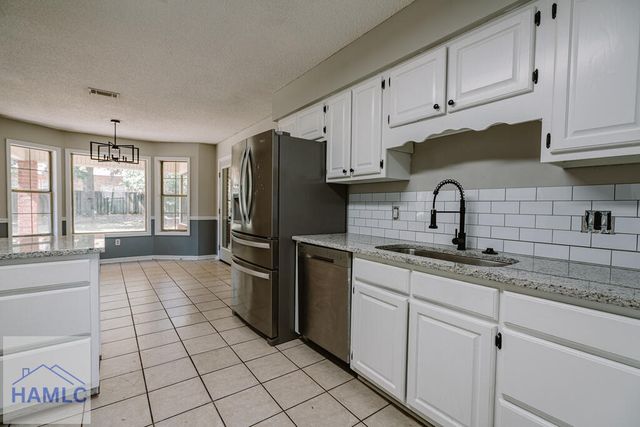 418 Flowers Drive, Hinesville, GA 31313