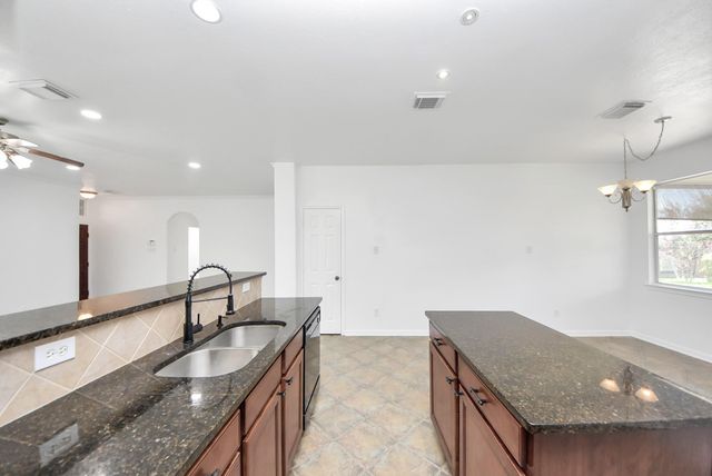 7330 Jacobs Well Drive, Richmond, TX 77407