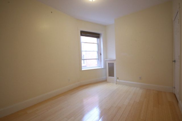 156 Harvard St 8, Brookline, MA 02446