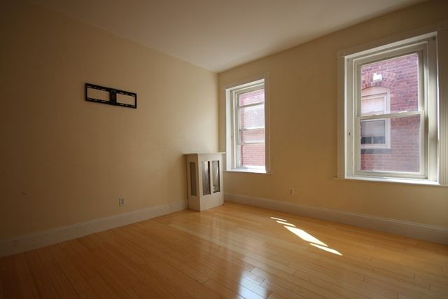156 Harvard St 8, Brookline, MA 02446