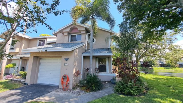2226 DISCOVERY Circle W, Deerfield Beach, FL 33442